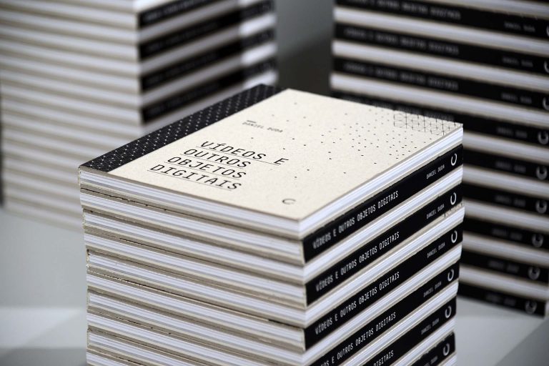 Vídeos e Outros Objetos Digitais | Livro de Daniel Duda