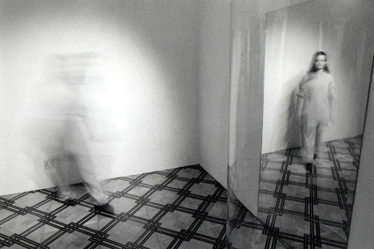 Volumes Reais Virtuais | Exposição individual de Tuca Nissel